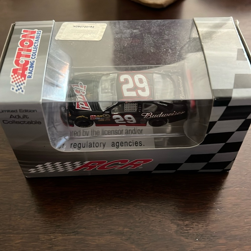 Vintage xl T-shirt/car/hat Kevin Harvick #29 Budweiser 11 impala limited edition